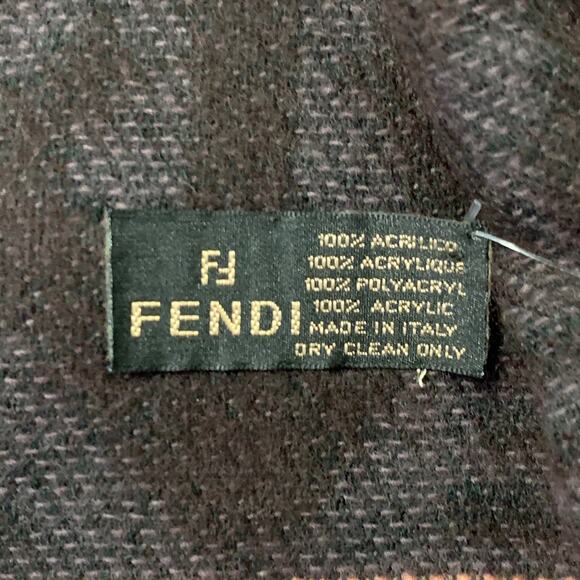 FENDI Red Pink Stripe Acrylic Fringe Scarf Shawl - Picture 5 of 6